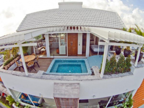 Гостиница Sandikala Penthouse  Kuta